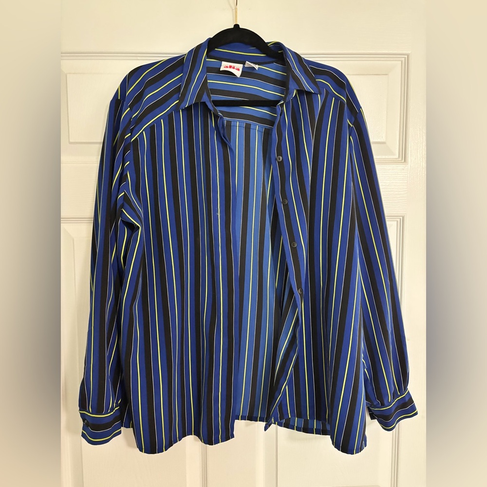 Alia Women's Blue and Black Vertical Stripe Button-Down Shirt